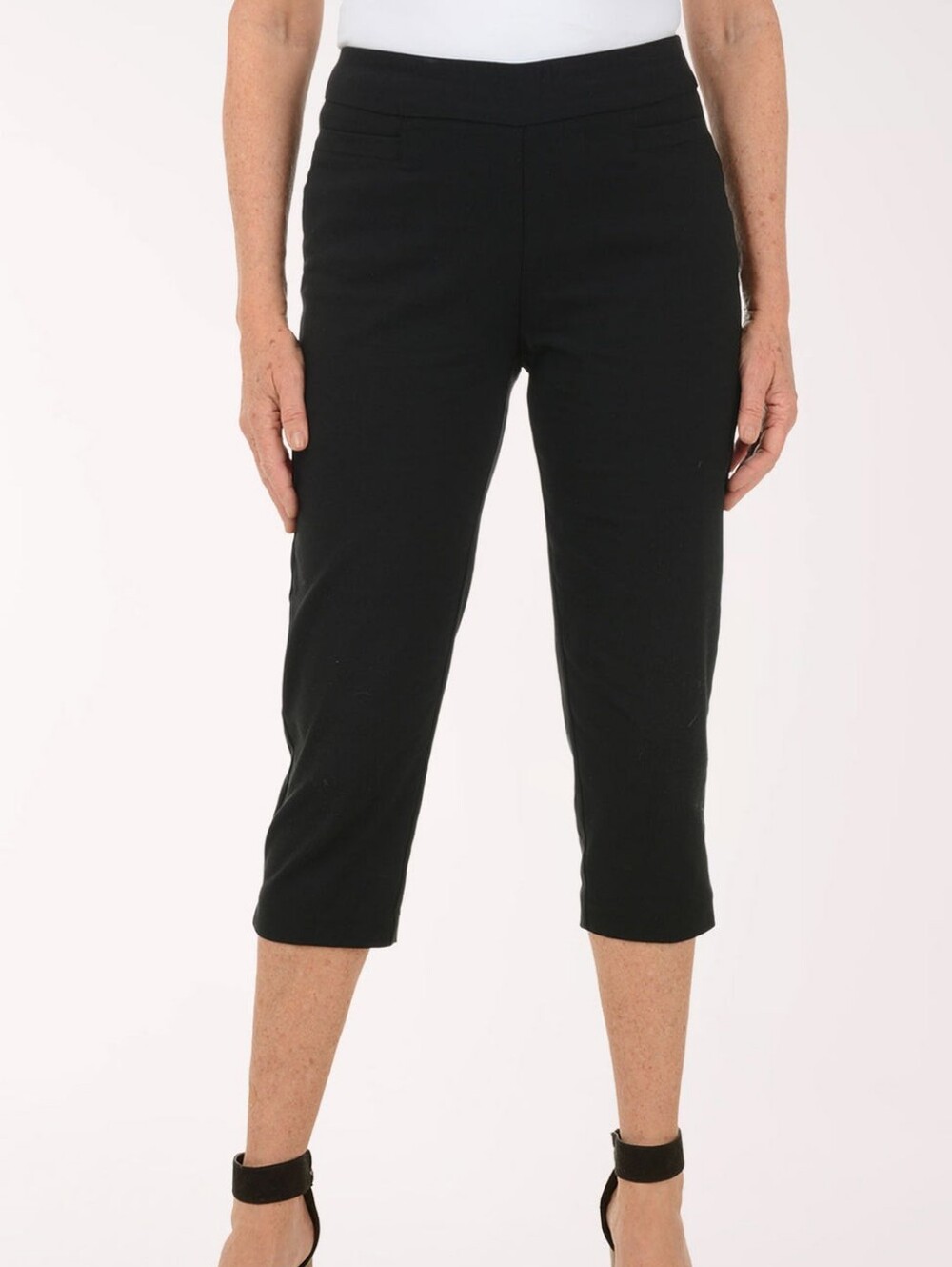 NWT " Zac & Rachel" Mid-Rise Capri Woman's Size 6 Petite